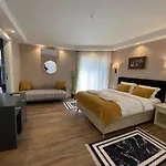 212 Hotel