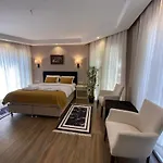 Hotel 212 Olympos