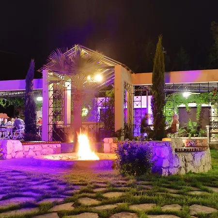 Hotel 212
