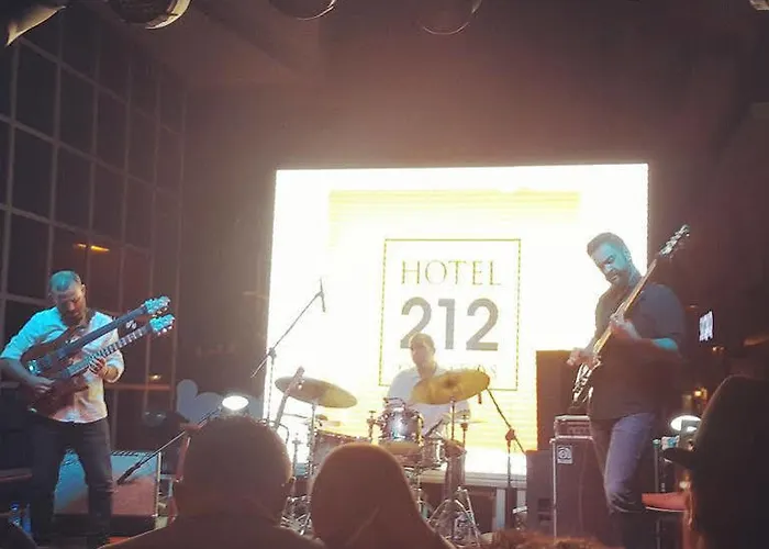 212 מלון אולימפוס